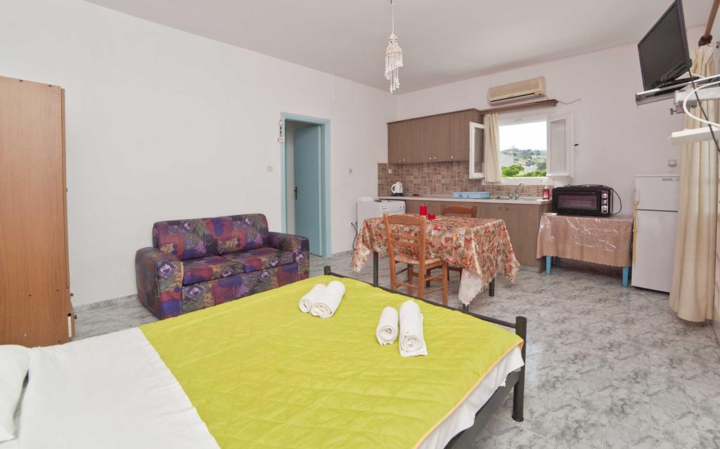 Mira Mare Studios Leipsoi Room photo